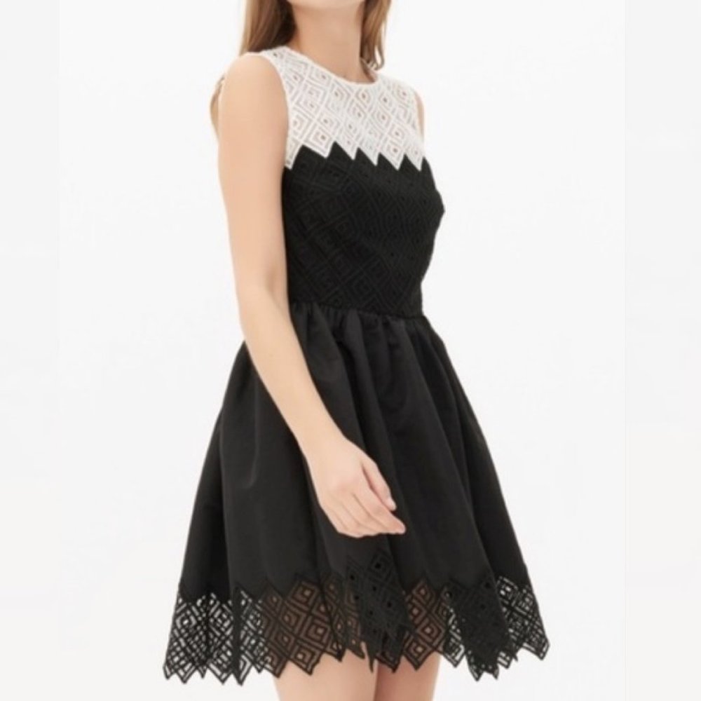 SANDRO Black & White Sleeveless Crochet Fit & Flare Dress - Picture 1 of 15
